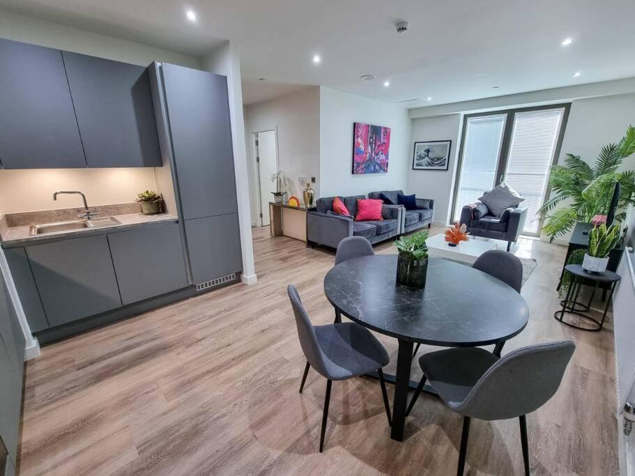 Luxury City Centre Townhouse With Parking Mánchester Exterior foto