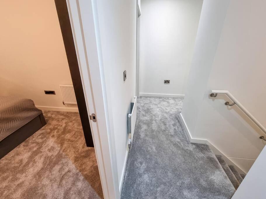 Luxury City Centre Townhouse With Parking Mánchester Exterior foto