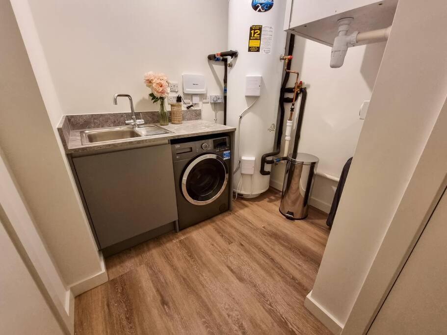 Luxury City Centre Townhouse With Parking Mánchester Exterior foto