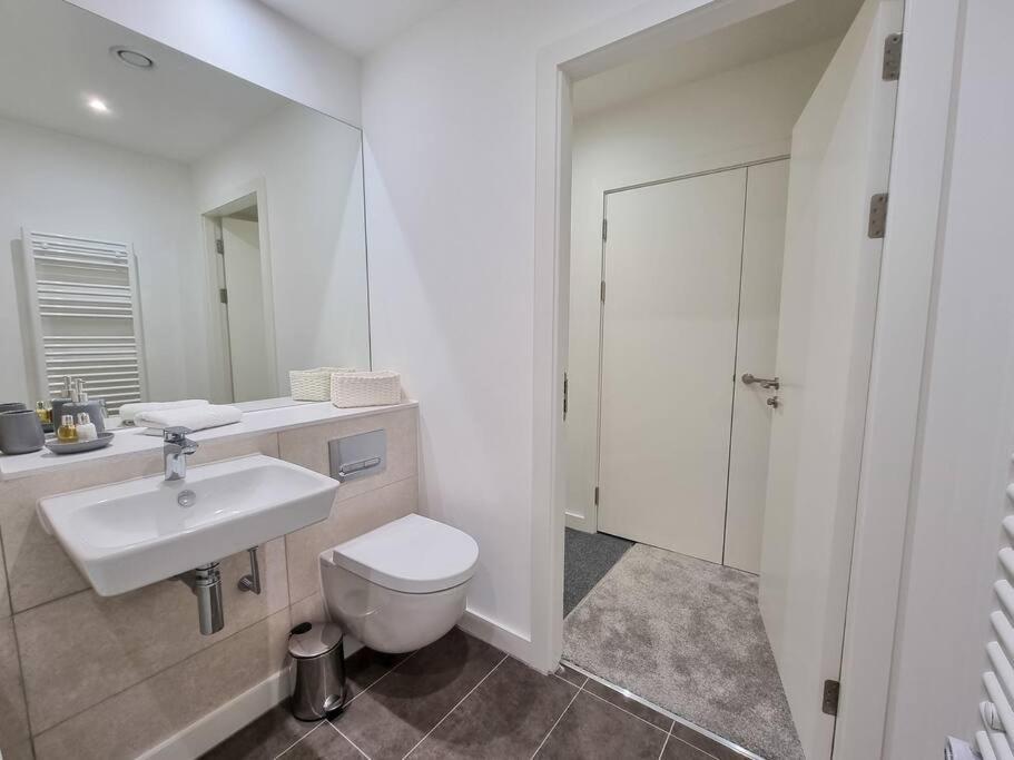 Luxury City Centre Townhouse With Parking Mánchester Exterior foto